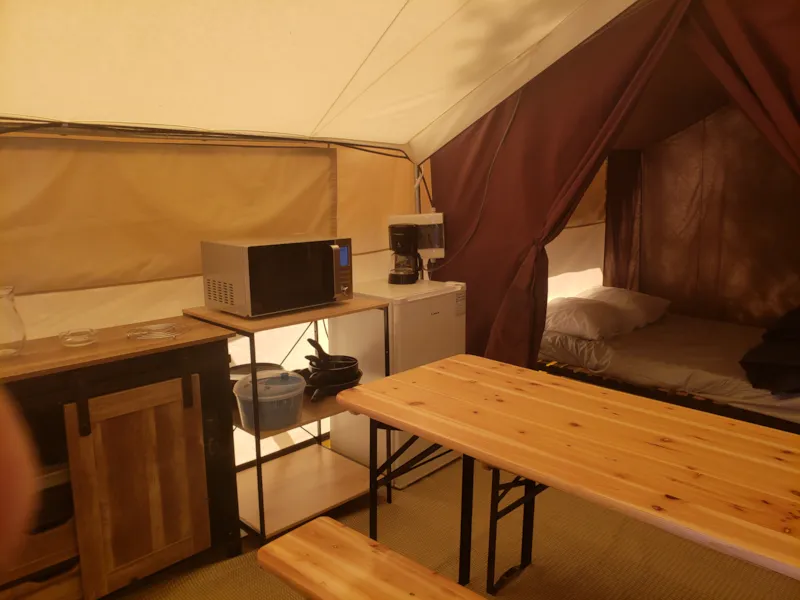 Tente Lodge 4 Personnes Sans Sanitaires