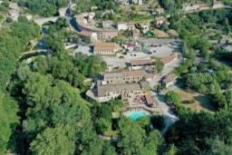 Camping Le Moulin d'Onclaire - image n°2 - Roulottes