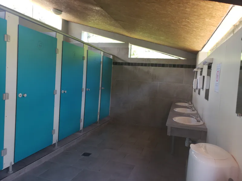 Emplacement Tente 40 M2 Pour 1 Randonneur, Cycliste Ou Motard