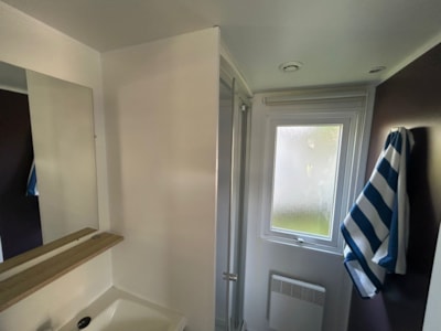 Mobil-home EQUILIBRE 3 bedrooms + TV + sheltered terrace + Dishwasher + wifi