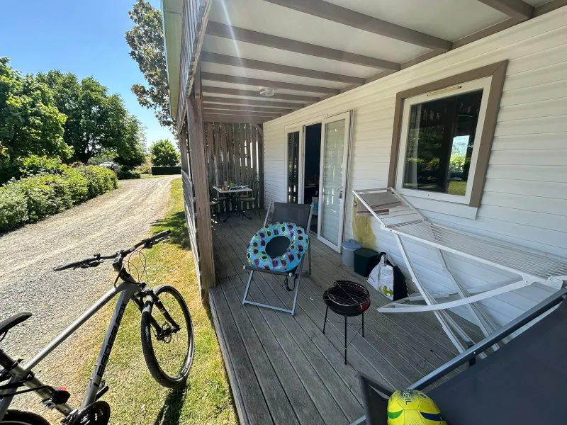 Chalet Essentiel 2 Chambres + Terrasse Couverte + 1 Connexion Wifi