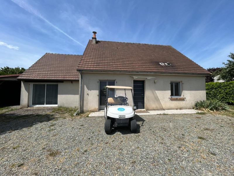 House 4 bedrooms with living room and kitchen, terrace , 2 bathrooms