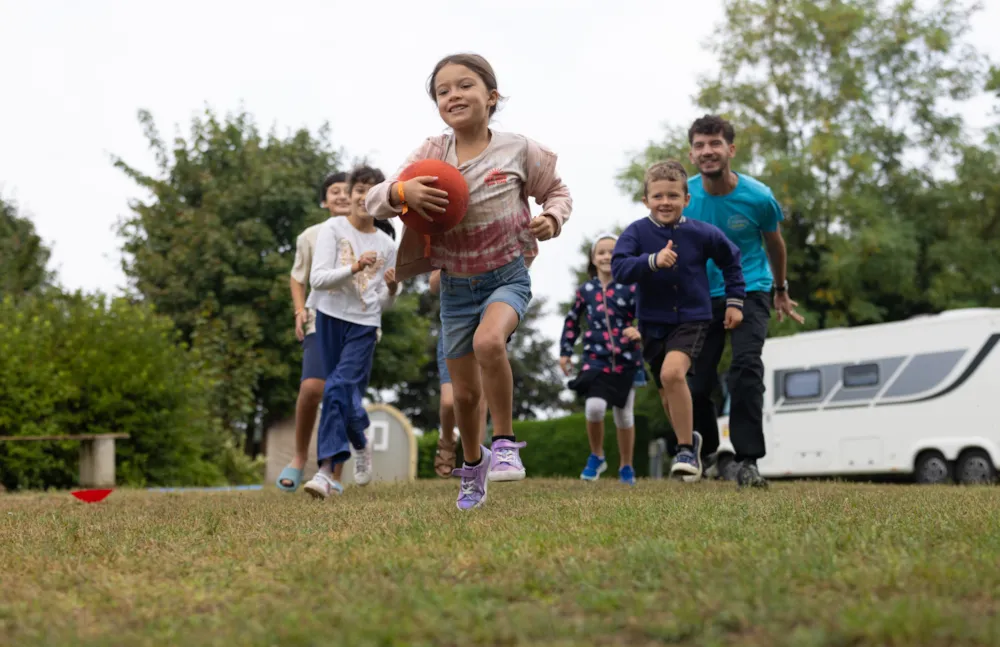 Camping Paradis L'Arada Parc - image n°24 - UniversalBooking