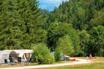 Stellplatz - Stellplatz Privilège Panoramique 4*. - Sites et Paysages De Vaubarlet