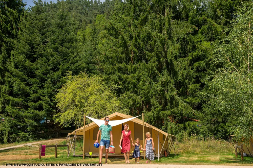 Location - Tente Canadienne - Insolite 3* - Sites et Paysages De Vaubarlet