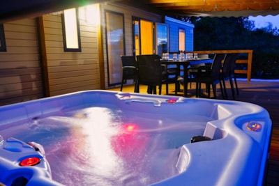 Mobile home BALNEO (AIR-CONDITIONING + tv + Dishwasher + Hot tub) 8 — 2