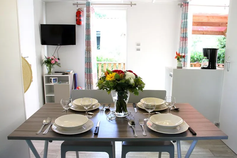 Mobilhome Luxe (Climatisation + Tv + Lave-Vaisselle) 5