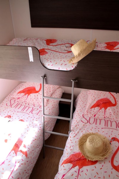 Mobile home with air conditioning 5 — 7
