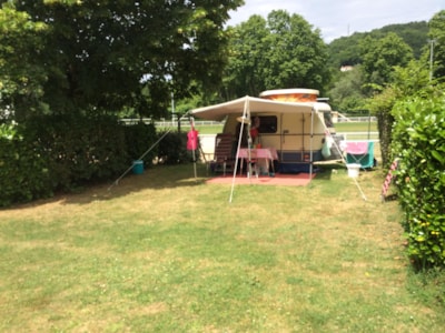 Package Nature Plus  (2 persons - camping-car or 1 vehicule + 1 tent/caravan) + electricity