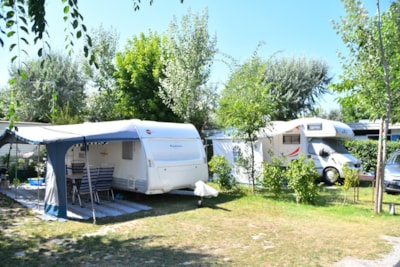 Pitch Standard car tent/caravan — 3