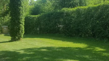 Stellplatz - Confort Stellplatz Xl +100M² - Camping Domaine de  l'Epinette
