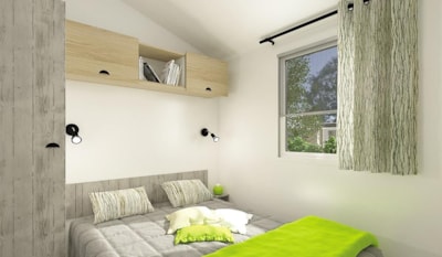 Classic 4 bedrooms / 2 bathrooms