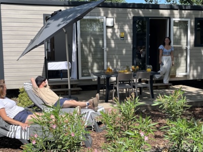 Premium 2 bedrooms/ 2 bathrooms