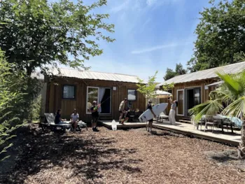 Accommodation - Cabane Twin 5 Bedrooms / 3 Bathrooms - DOMAINE LES CARRELETS DE SOULAC