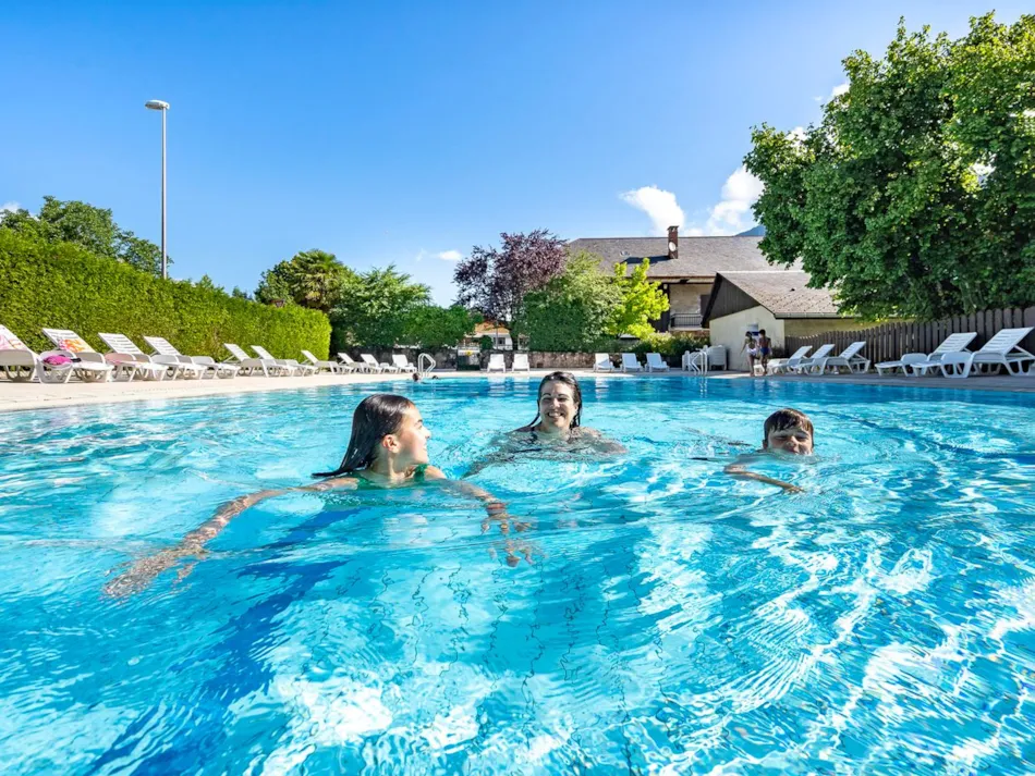 ROMANEE Ferme de la Serraz