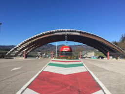 Camping Village Mugello Verde - image n°44 - Roulottes