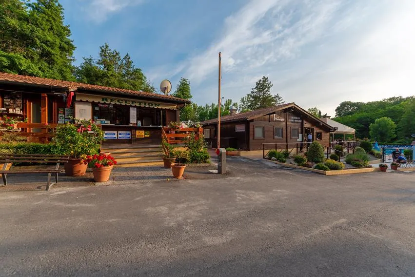 Camping Village Mugello Verde