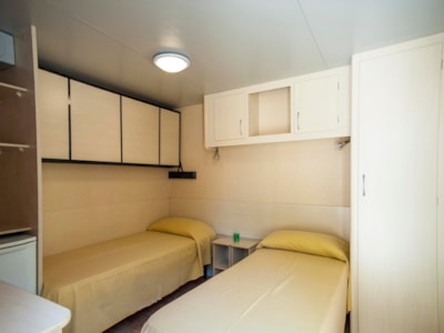 Mobile Home with 1 bedroom — 3