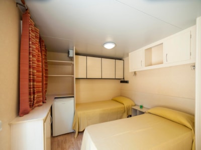 Mobile Home with 1 bedroom — 4
