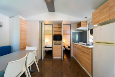 Mobile Home with 3 bedrooms — 5