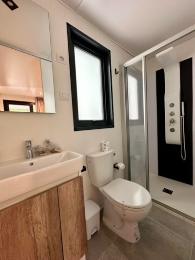 Mobile Home Deluxe with 2 bedrooms – 2 bathrooms — 8