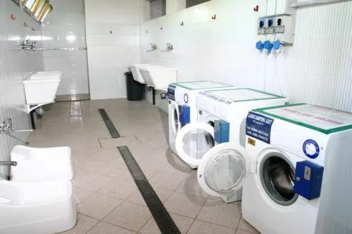 Emplacement Tente + Voiture Electricité Compris