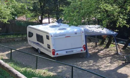 Caravan and car or Camper The electricity is free of charge
