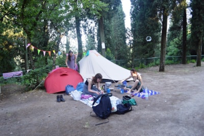 Place tent by foot — 1
