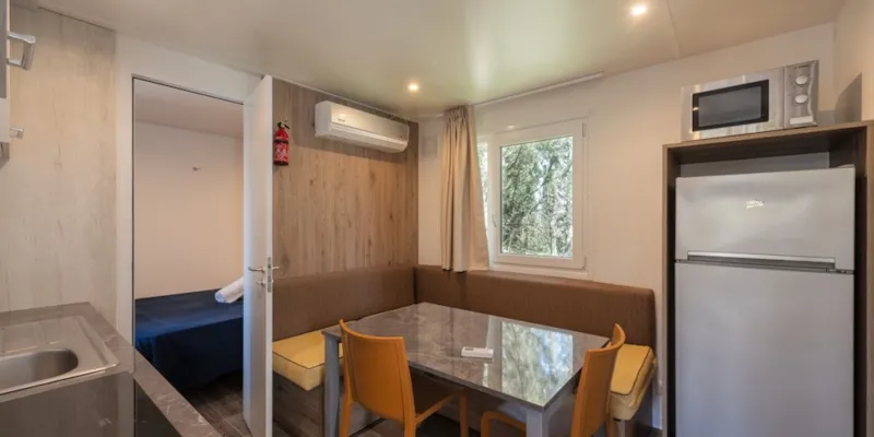 Mobilhome Standard Pour 4 Personnes Maximum Bébé Compris