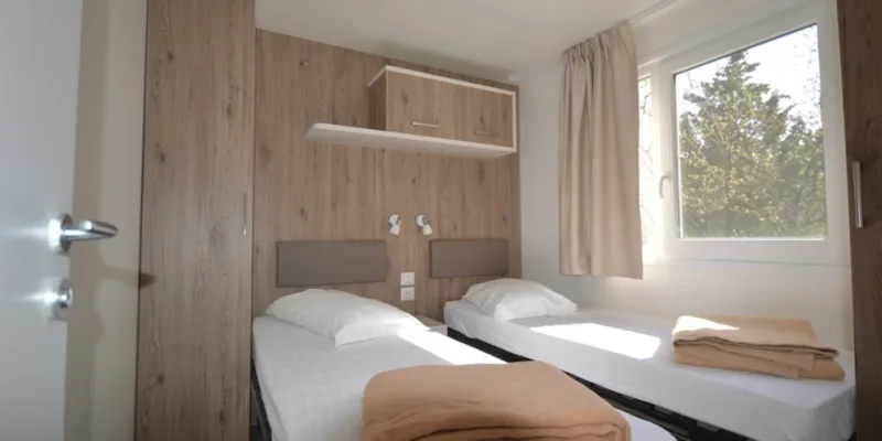 Mobilhome Supérieur Pour 5 Personnes Y Compris Bébés