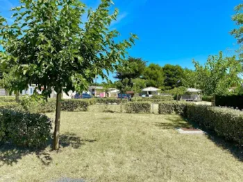 Stellplatz - Stellplatz + 1 Auto + Zelt , Wohnwagen Oder Wohnmobil - Camping Les Coquettes
