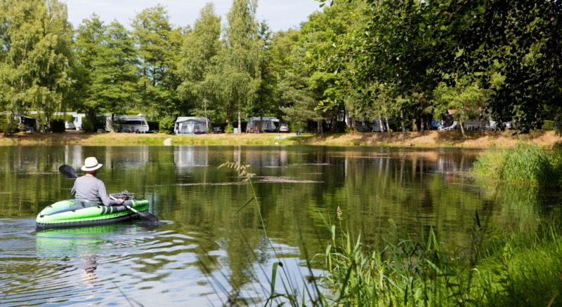 Stellplatz  See (elektrizität +wasser)