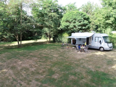 Pitch XL for a tent or caravan or camping car (max length 8m)