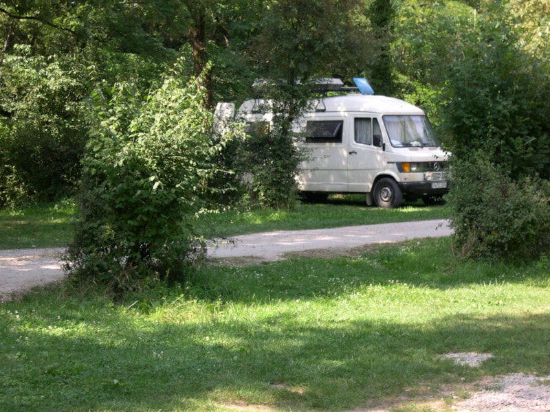 Forfait emplacement libre 2 personnes avec électricité