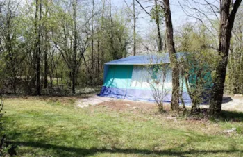 Stellplatz - Stellplatz + Zelt - Camping La Croix d'Arles