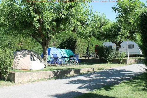 Stellplatz - Stellplatz Cure - image n°2 - Camping Le Pastural