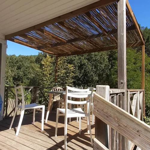 Huuraccommodatie(s) - Mobil Home Cure Climatisé - image n°3 - Camping Le Pastural