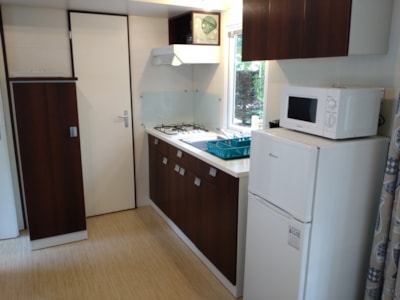 Mobile-home Standard 30 m² (3 bedrooms) with Half-covered terrace 15 m² + TV