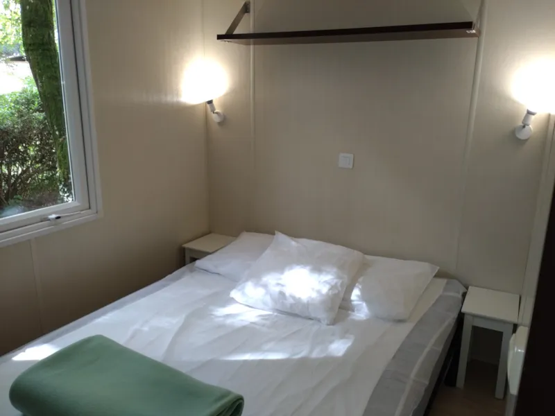 Mobil-Home Standard 30 M² (3 Chambres) Avec Terrasse Semi-Couverte 15 M² + Tv