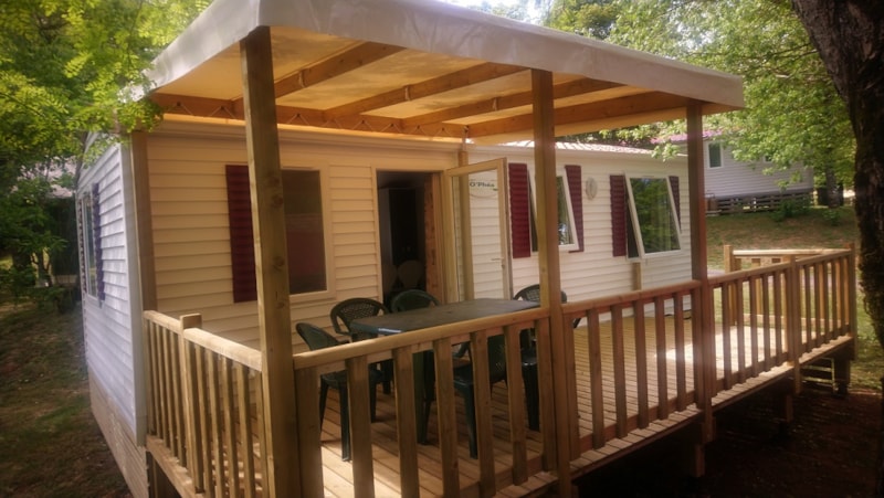 Mobil-home Standard 30 m² (3 chambres) avec terrasse semi-couverte 15 m² + TV