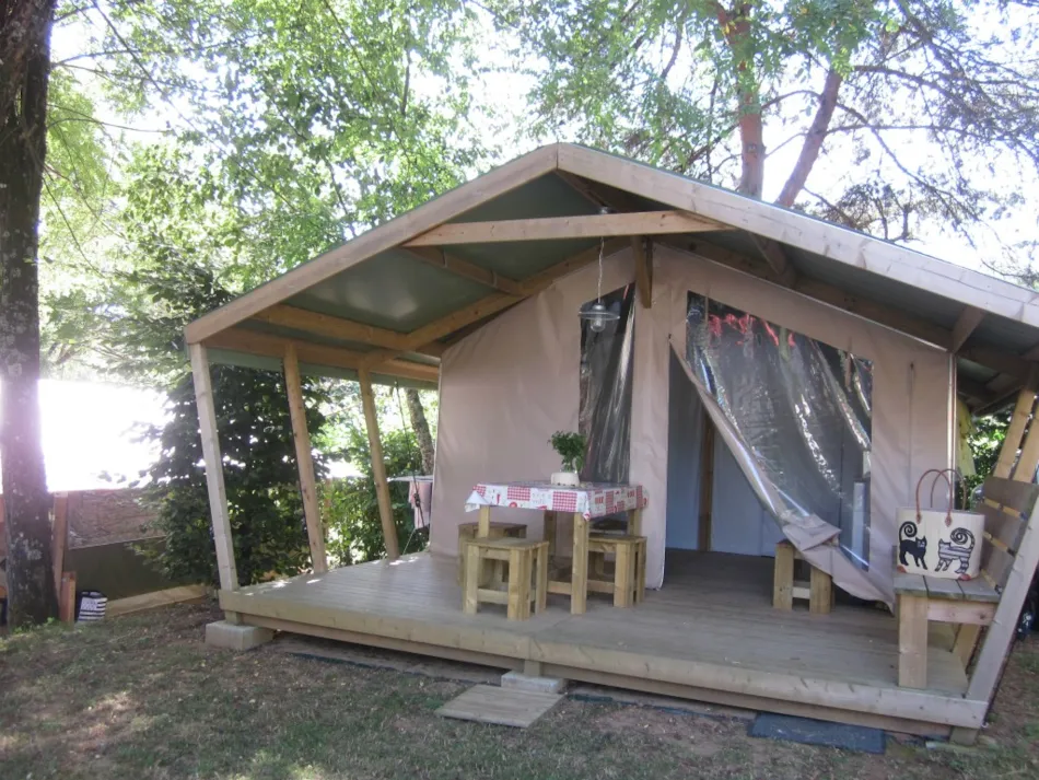 Flower Camping LE TEMPS DE VIVRE