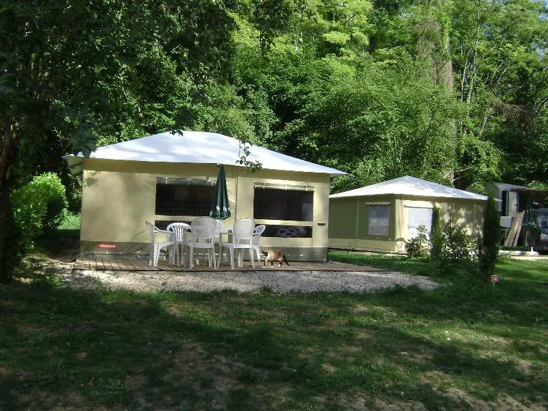 Tente Bungali Trigano 28M² / 2 Chambres - Terrasse (Sans Sanitaires)