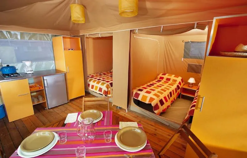 Tente Bungali Trigano 28M² / 2 Chambres - Terrasse (Sans Sanitaires)