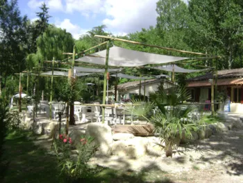 Camping Du Vieux Château - image n°2 - Camping Direct