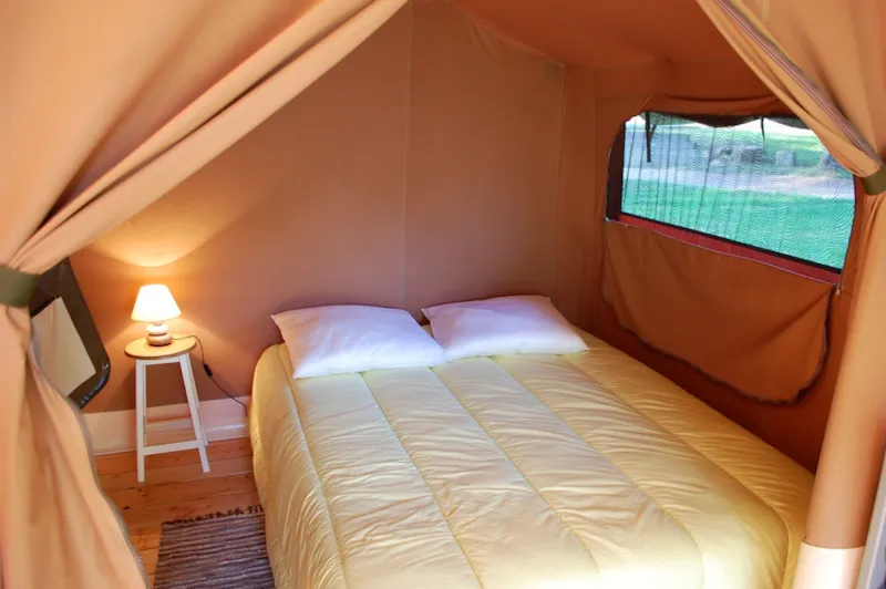 Tente Lodge Victoria 30M² / 2 Chambres - Terrasse Couverte (Sans Sanitaires)