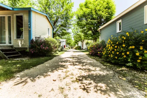 Mietunterkunft - Cottage-Chalet – 2 Schlafzimmer – 38 M², Klimatisiert - image n°3 - CAMPING LA DIGUE