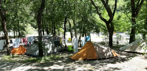 Stellplatz - Pauschale Stellplatz - image n°2 - Camping Les Acacias