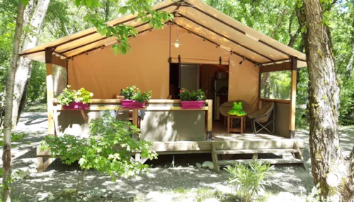 Location - Lodge Victoria 2Ch - 30M2 - image n°1 - Camping Les Acacias