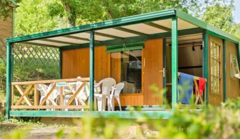 Mietunterkunft - Chalet N°5 Yucca 30 M² Semi-Confort - CAMPING ISERAND CALME et NATURE***