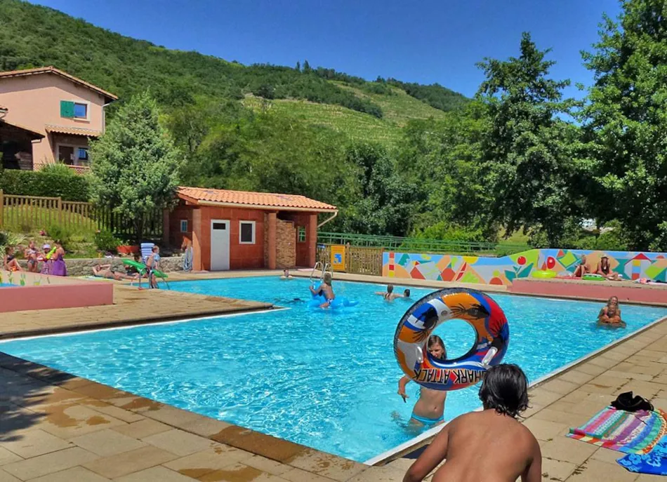 CAMPING ISERAND CALME et NATURE***